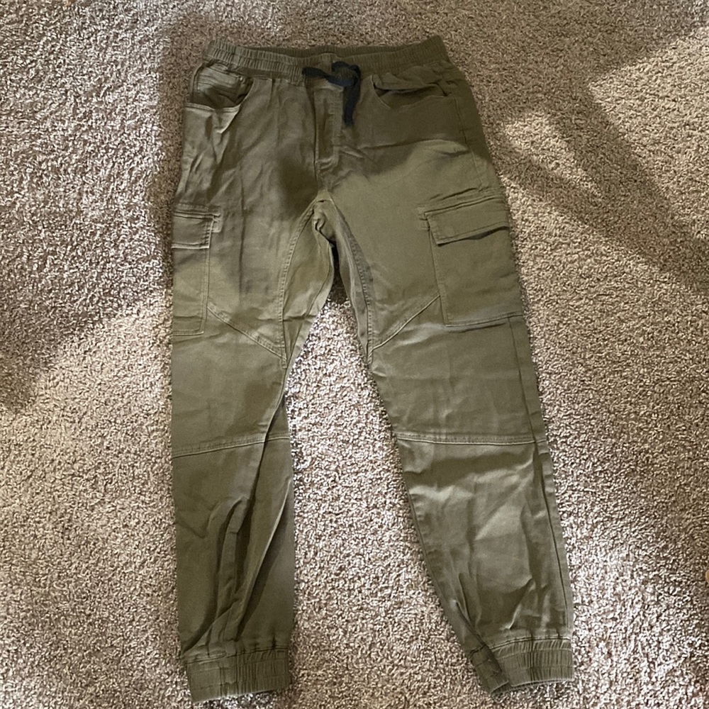 East pointe joggers size large